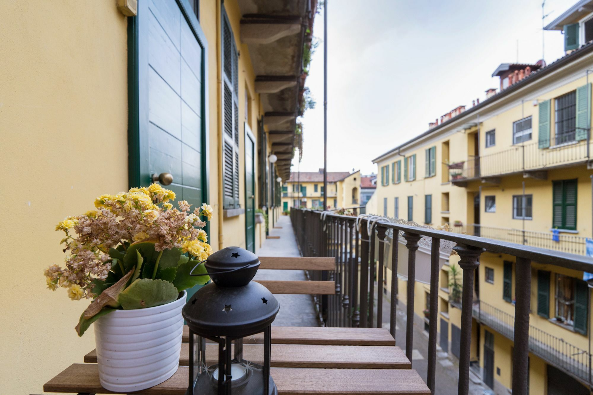 Milano Apartments Navigli Экстерьер фото